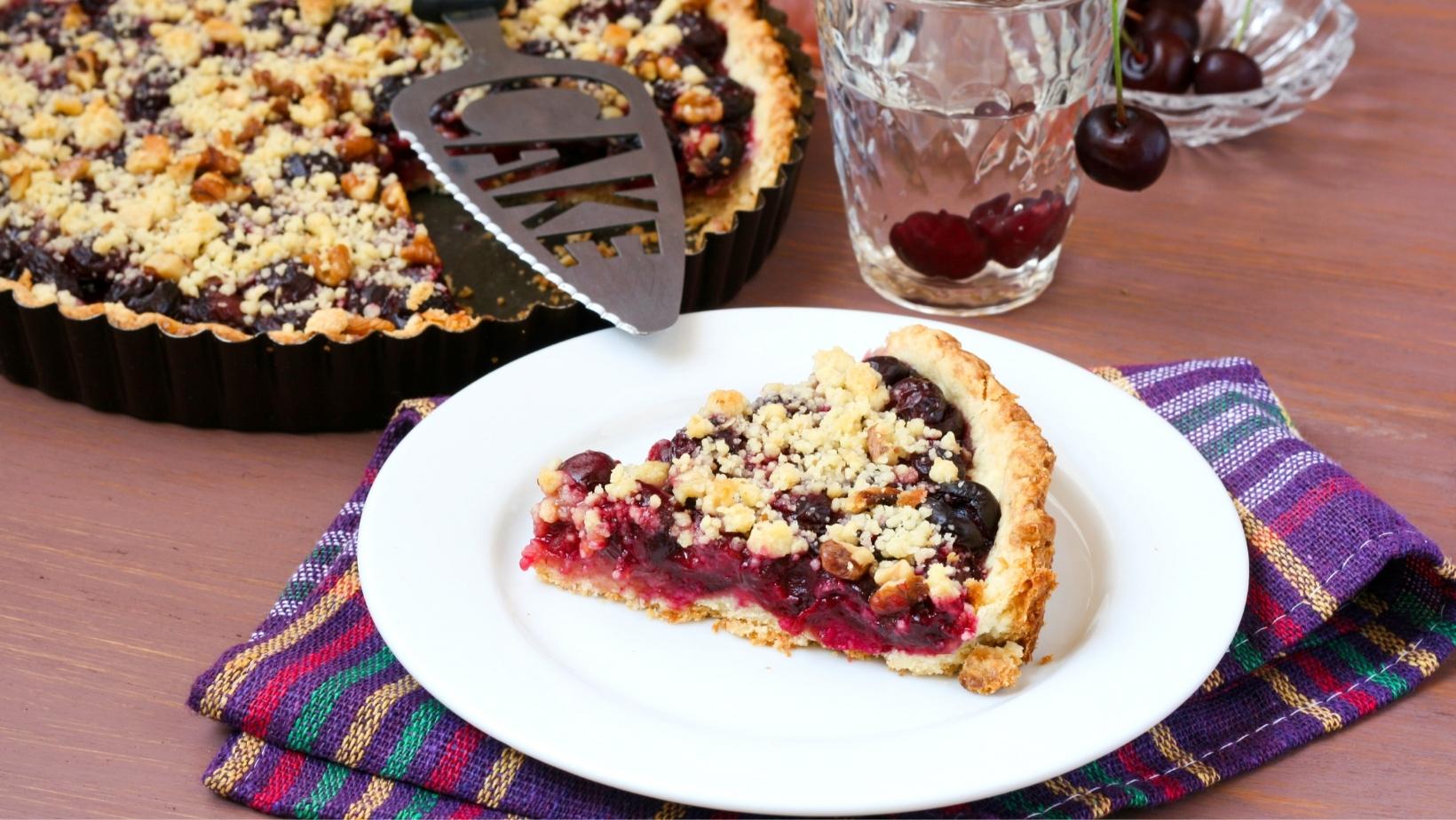 Morzsás meggyes pite